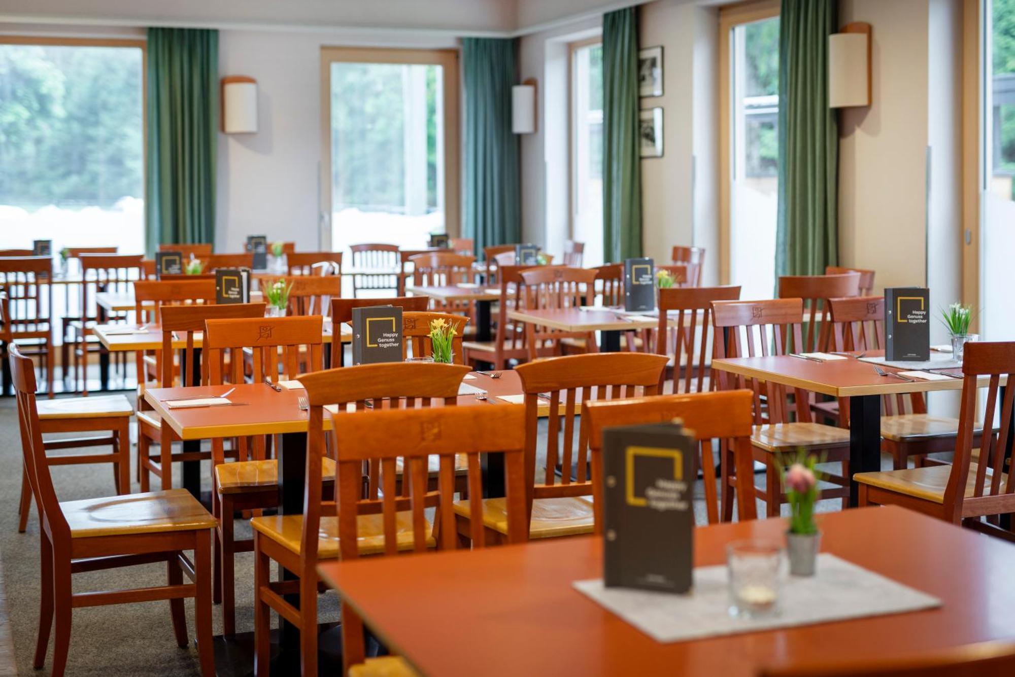 Jufa Hotel Kaprun - Summercard Included Ngoại thất bức ảnh